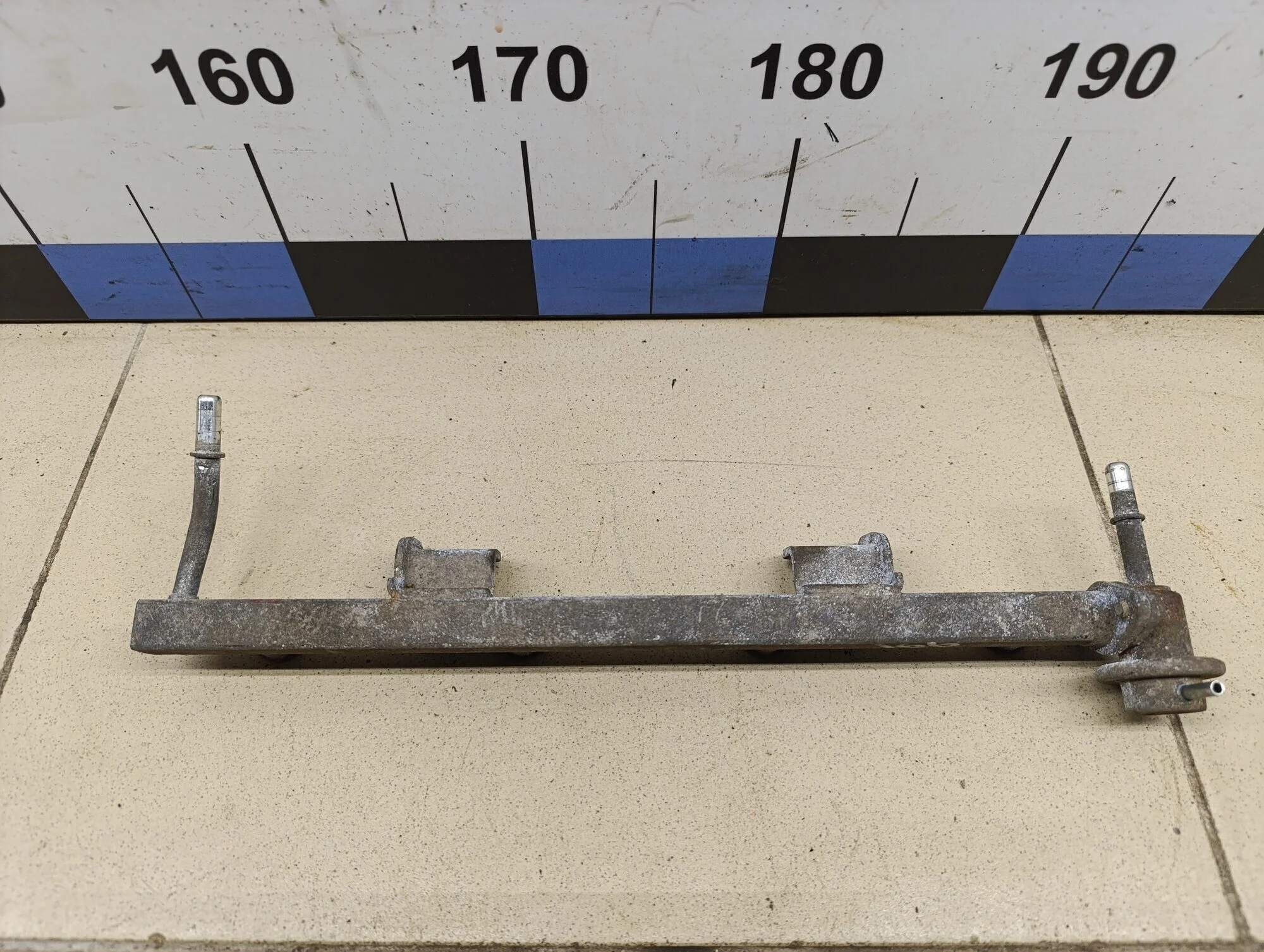 Рейка топливная (рампа) Nexia 1995-2016