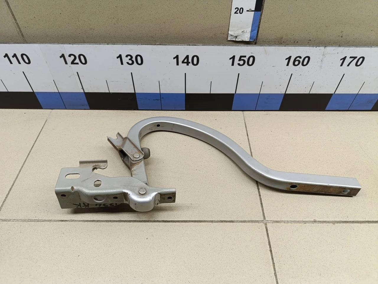 Петля крышки багажника Elantra 2000-2005