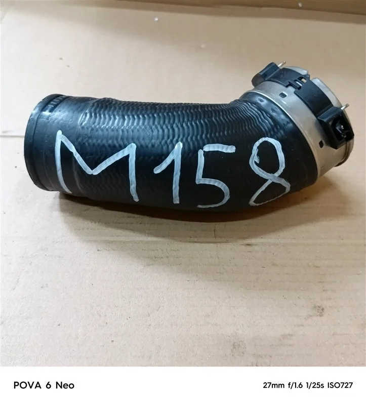 Шланг интеркулера Volvo V60 2020 31657738 B4204T23