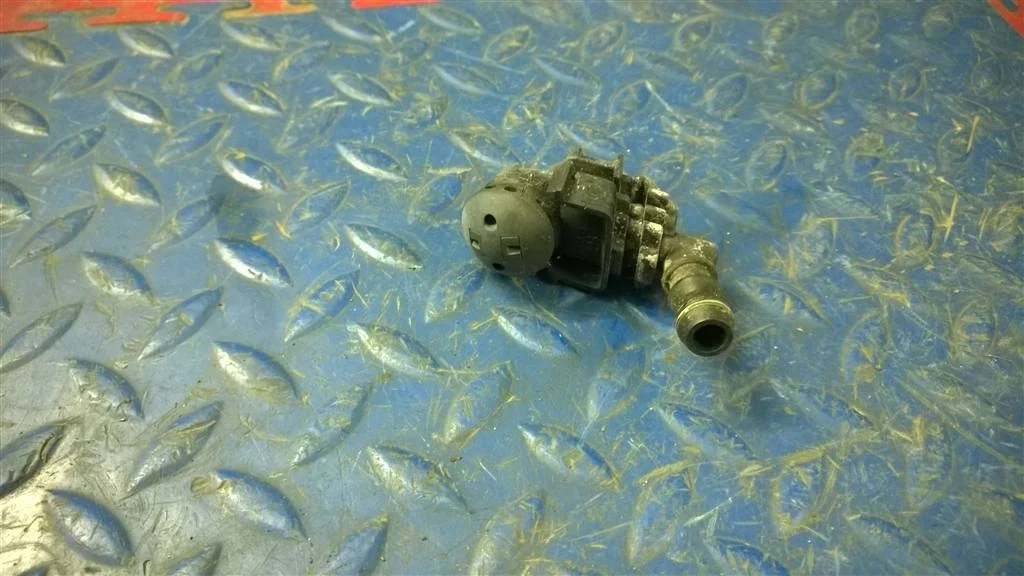 форсунка омывателя фары BMW X5 E53  M54B30 231 лс 3.0i