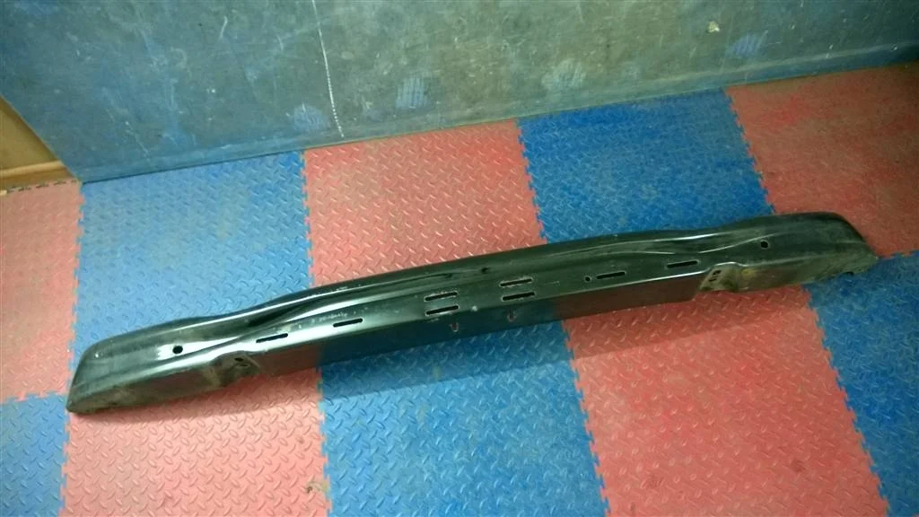 усилитель заднего бампера BMW X5 E53  M54B30 231 лс 3.0i