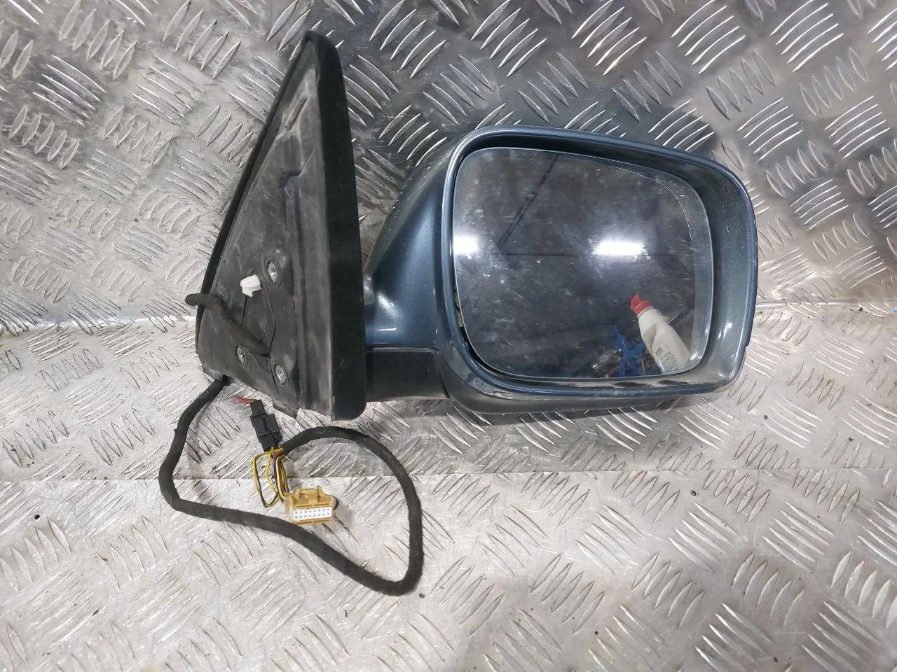 зеркало наружное правое Volkswagen Touareg