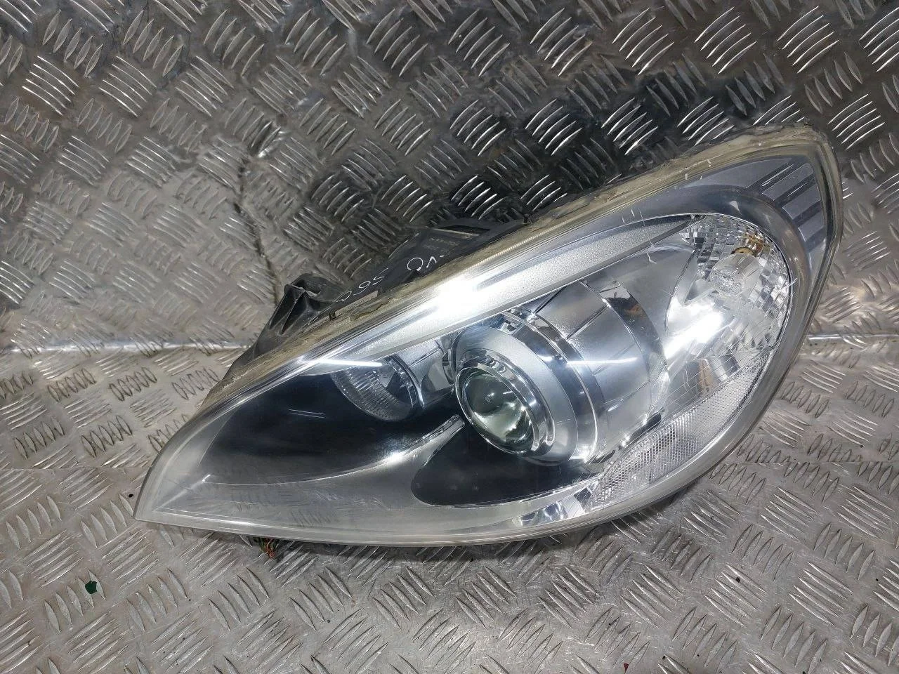 фара левая Volvo S60 2