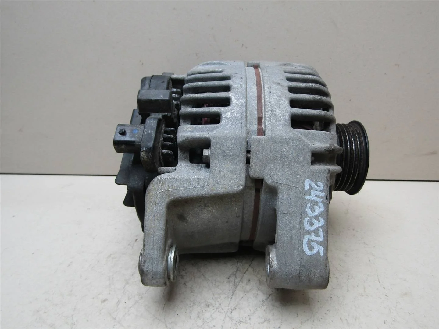 Генератор Opel Astra H \ Family 2004-2015  [13222930]  1.2-1.4 в Вологде