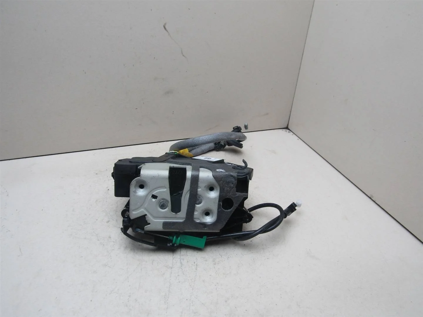 Замок двери передней правой Ford Kuga 2012-2019  [5275263]  2.0 TXMA в Вологде