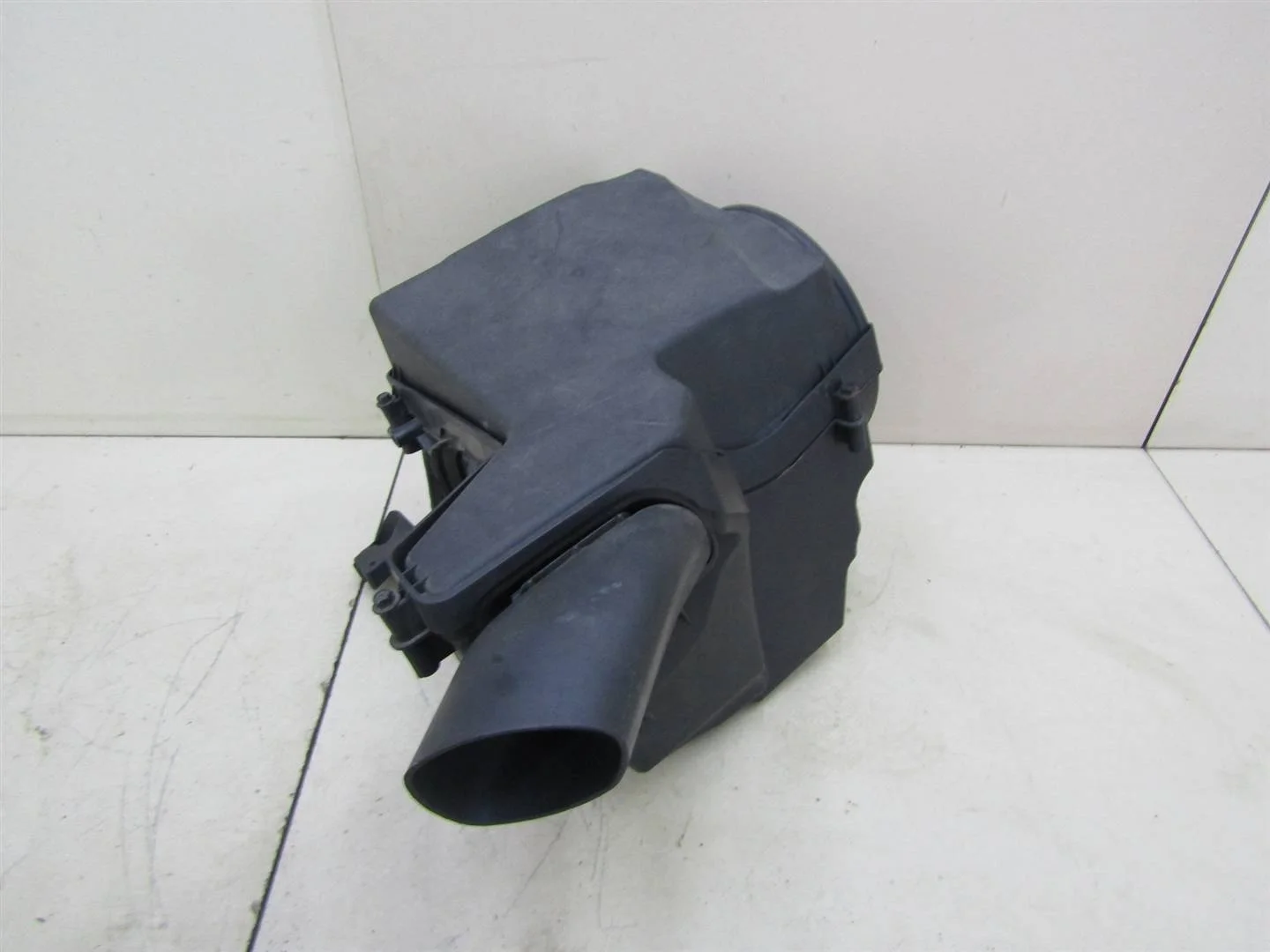 Корпус воздушного фильтра Ford Kuga 2012-2019  [1848221]  2.0 TXMA в Вологде