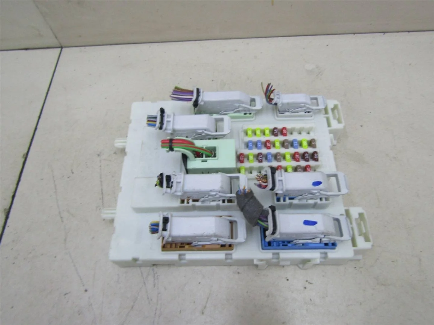 Блок предохранителей Ford Kuga 2012-2019  [2227208]  2.0 TXMA в Вологде