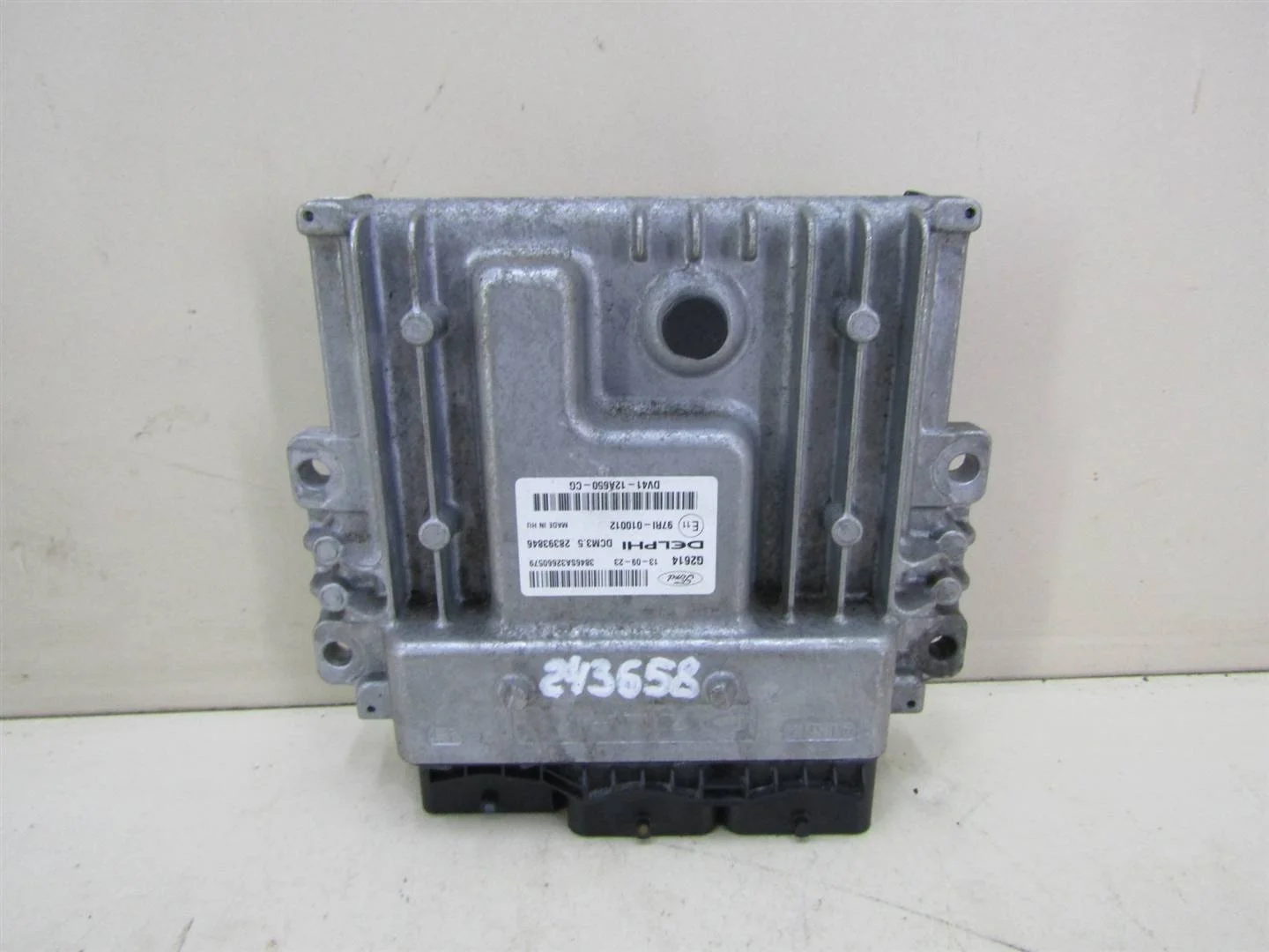 Блок управления двигателем Ford Kuga 2012-2019  [1802711]  2.0 TXMA в Вологде