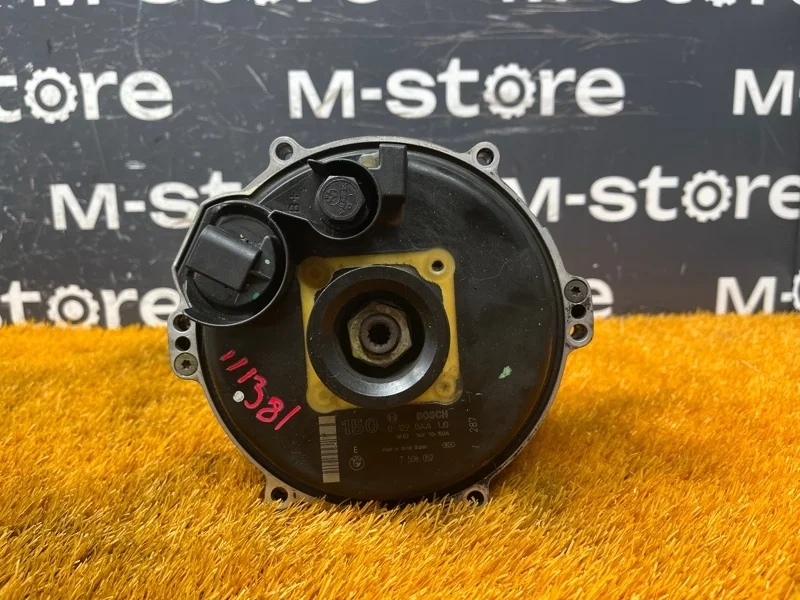 Генератор Land Rover Range Rover 2002 LR005866 L322 M62B44