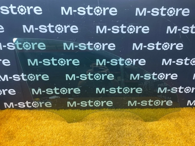 Стекло боковое Audi A4 2015 8W0845202 B9/8W CVK, переднее правое