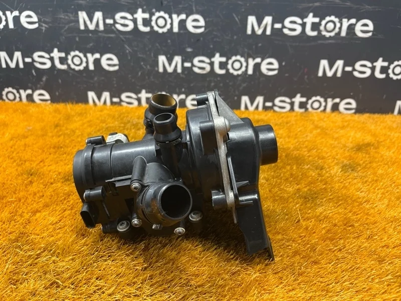 Помпа Audi Q5 2014 06L121005A 8R CNC