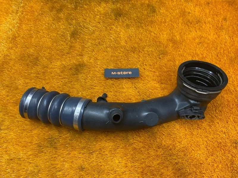 Патрубок интеркулера Bmw X5 2010 13717588268 E70 N55B30A