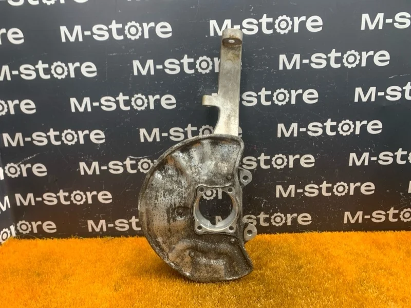 Кулак поворотный Mercedes-Benz M-Class 2012 A1663300920 W166 642.826, передний левый