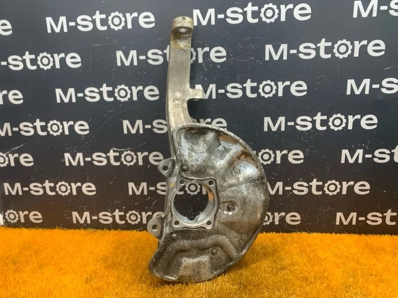 Кулак поворотный Mercedes-Benz M-Class 2012 A1663301020 W166 642.826, передний правый