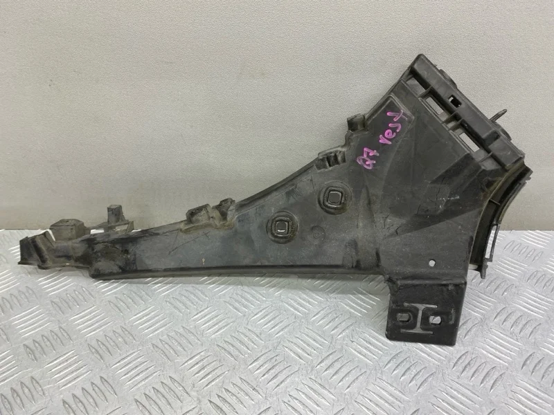 Крепление бампера Audi Q7 4L