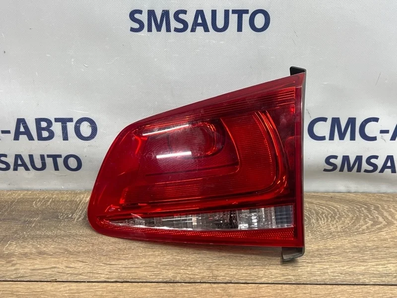 Фонарь крышки багажника Volkswagen Touareg 2012 7P6945094C NF CGR, задний правый