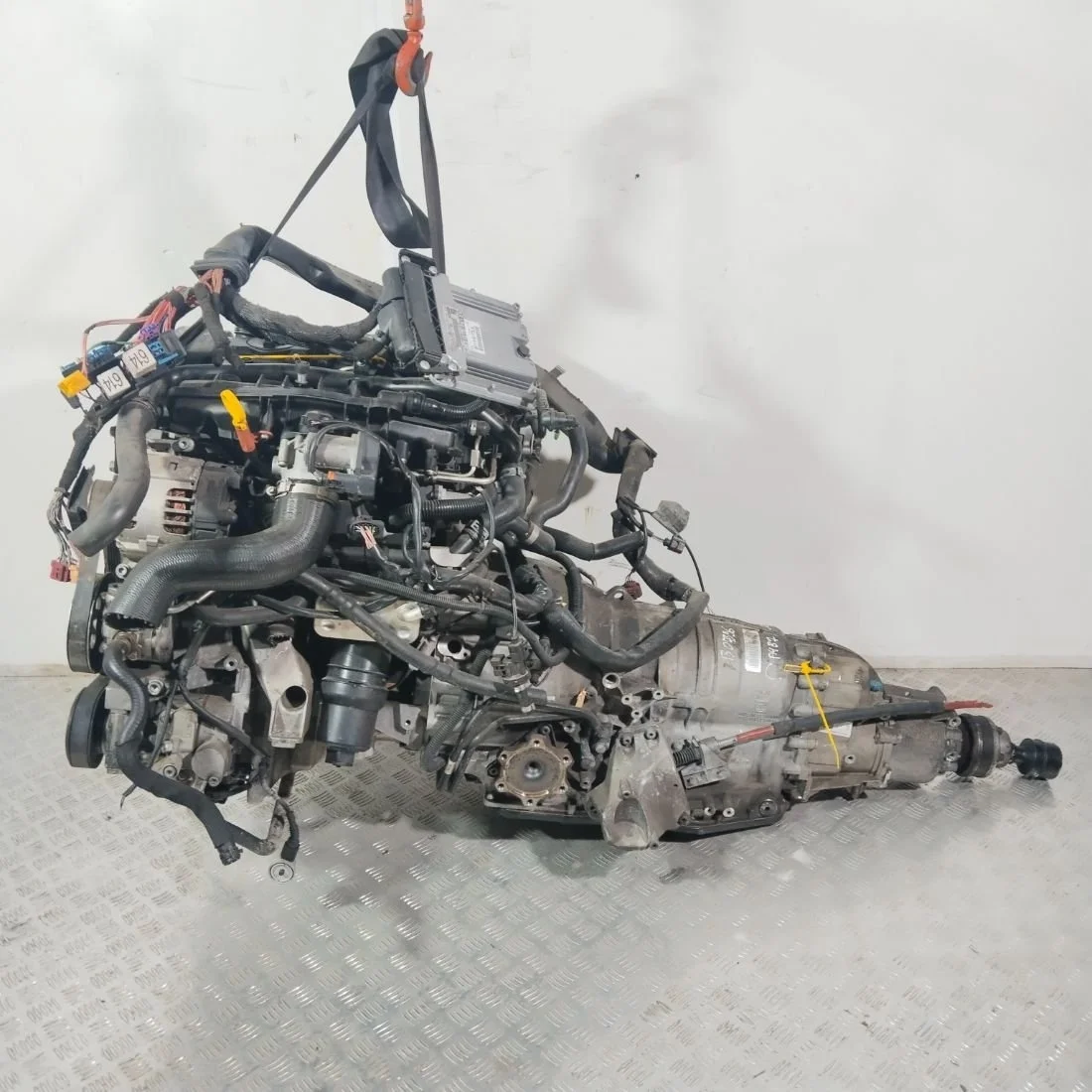 Двигатель BWE Audi A4 B7 (S4,RS4) 2.0 Бензин