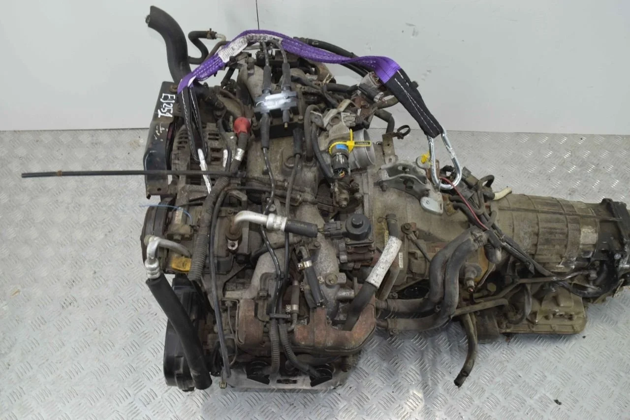 Двигатель EJ251 Subaru Outback 2 2.5 Бензин