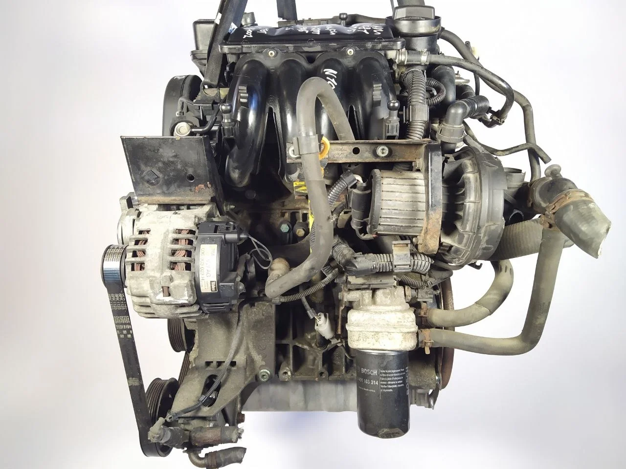 Двигатель AVU Volkswagen Golf 4 1.6 Бензин