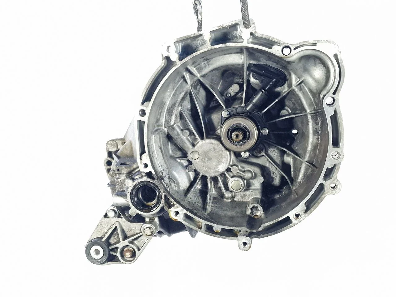 КПП механическая (МКПП) 5-ступенчатая BV6R7002DBE Ford Focus 3 1.6 Бензин