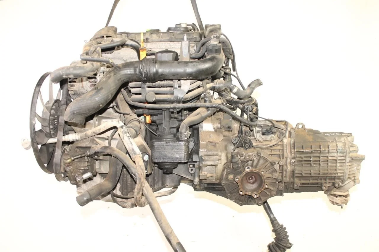 Двигатель AWX Audi A4 B6 (S4,RS4) 1.9 Дизель