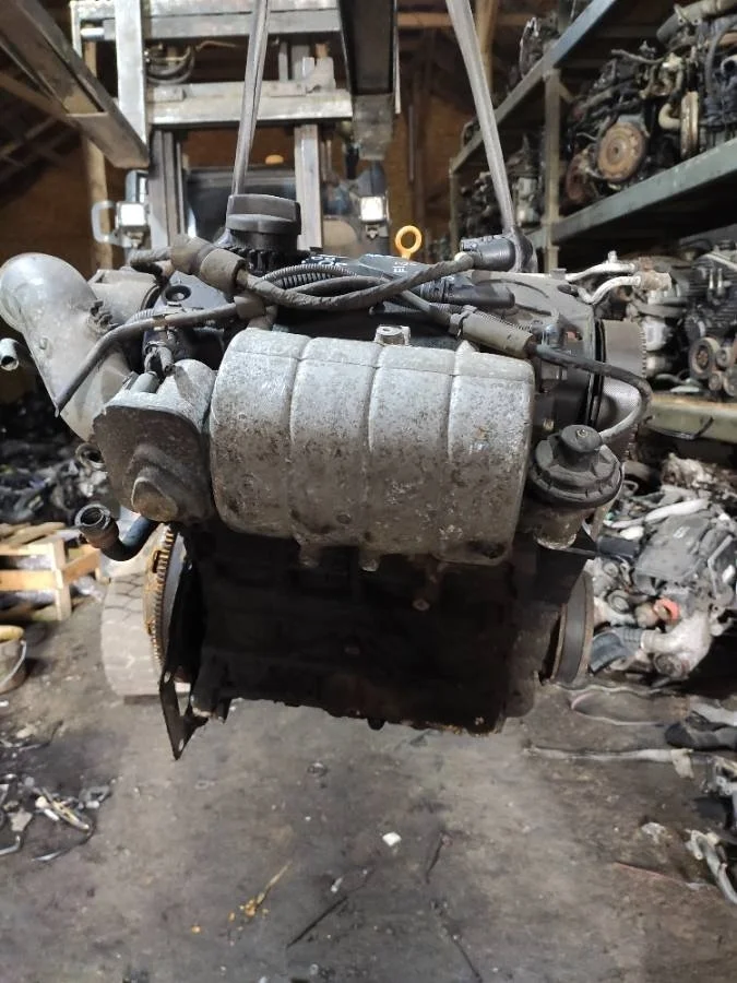 Двигатель BDJ Volkswagen Caddy 3 2.0 Дизель