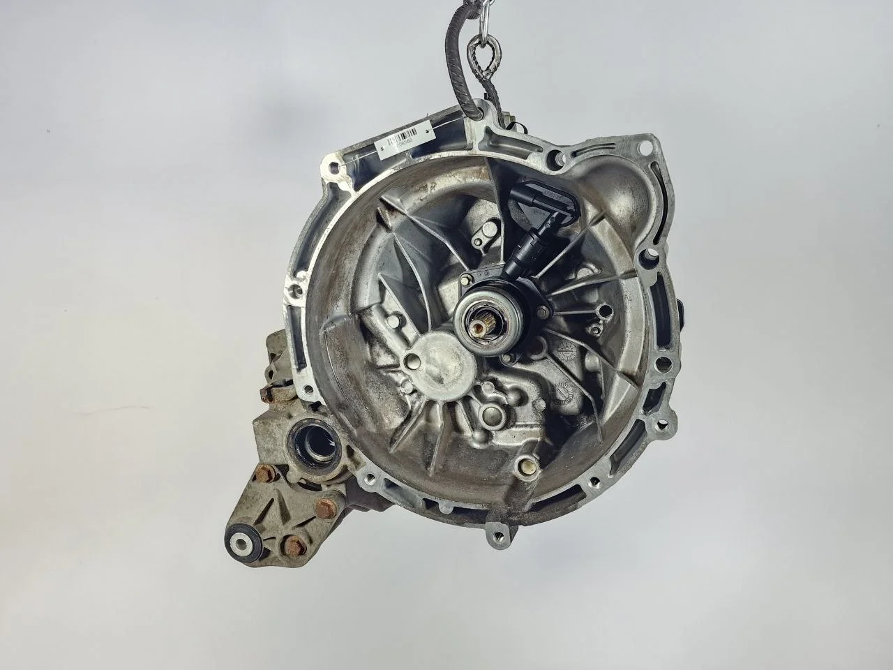 КПП механическая (МКПП) 5-ступенчатая 3M5R7002NF Ford Focus 2 restailing 1.6 Бензин