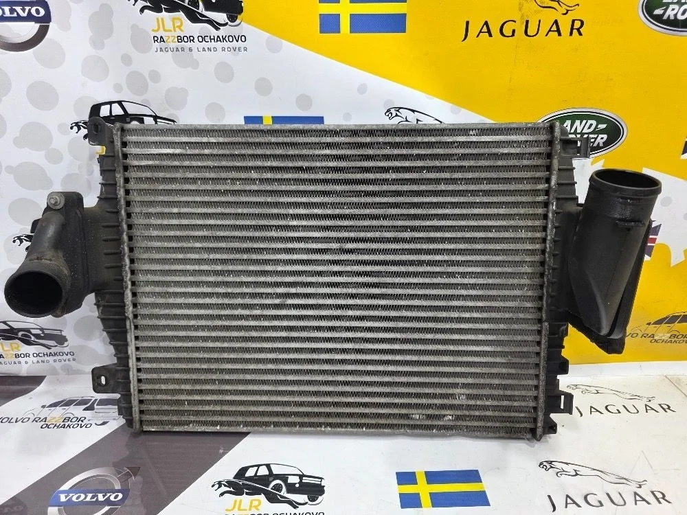 Интеркулер Jaguar XF X250 C двигателем 306DT XF I (2007—2011)