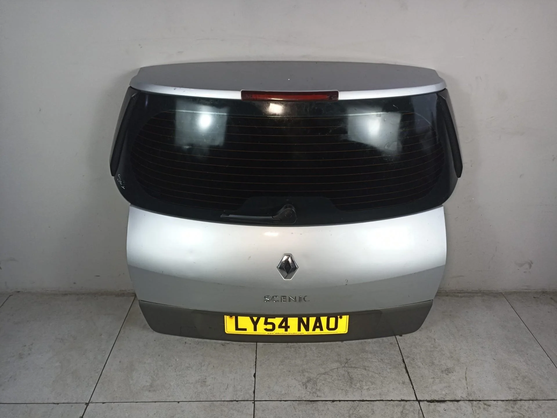 Крышка (дверь) багажника Renault Scenic 2 рест.