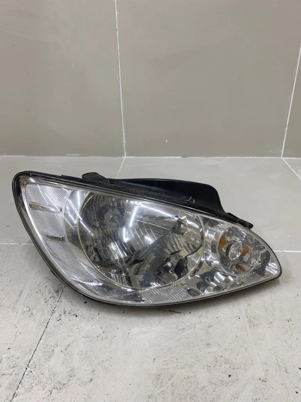 Фара передняя правая Hyundai Getz