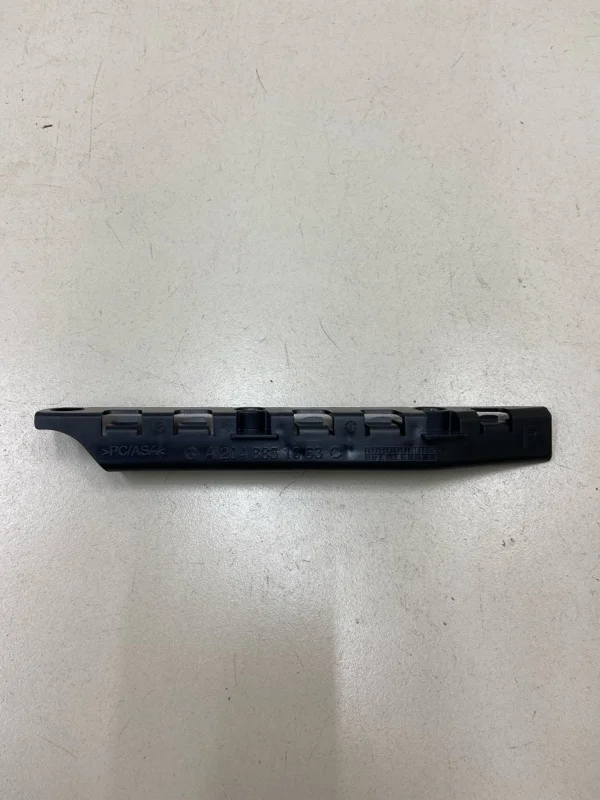 Направляющая бампера Mercedes-Benz GLK-class X204