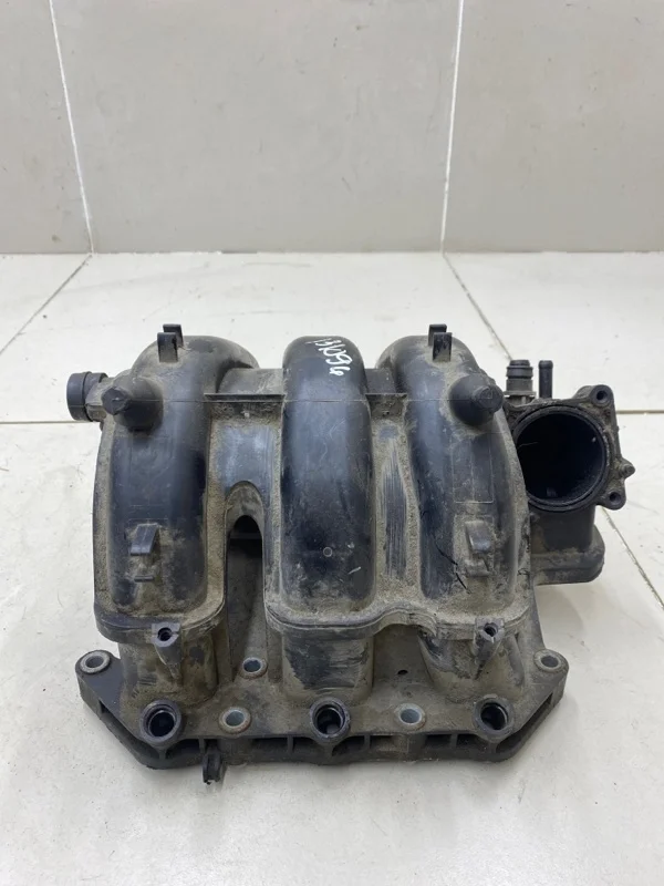 Коллектор впускной Skoda Fabia 2 CGPA