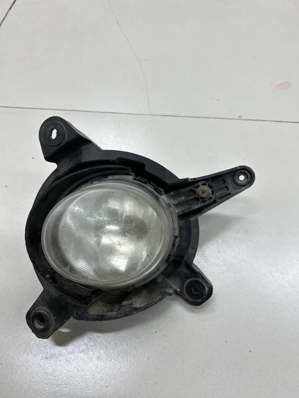 Фара противотуманная левая Kia Sportage 2 KM