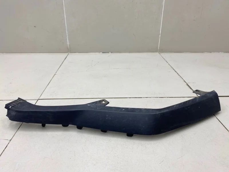 Накладка бампера передняя правая Lexus RX350