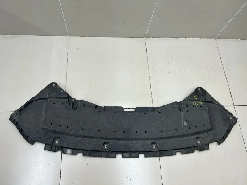 Пыльник двигателя центральный Lexus RX350