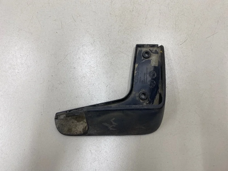 Брызговик передний правый Hyundai Creta 1 GS