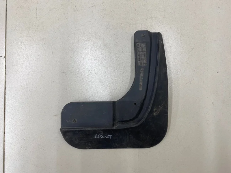 Брызговик задний правый Volkswagen Polo 6