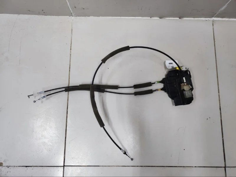 Замок двери передний левый Nissan X-Trail T32