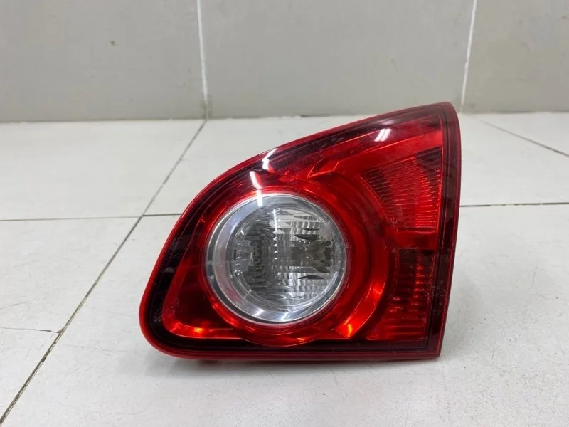 Фонарь внутренний задний правый Nissan Qashqai J10