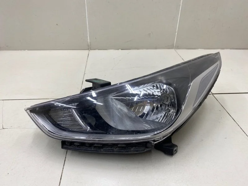 Фара левая Hyundai Solaris 2 До 2020