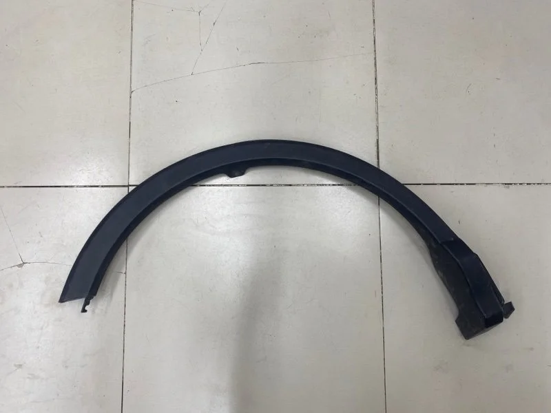 Накладка на крыло задняя правая Toyota RAV4 CA40