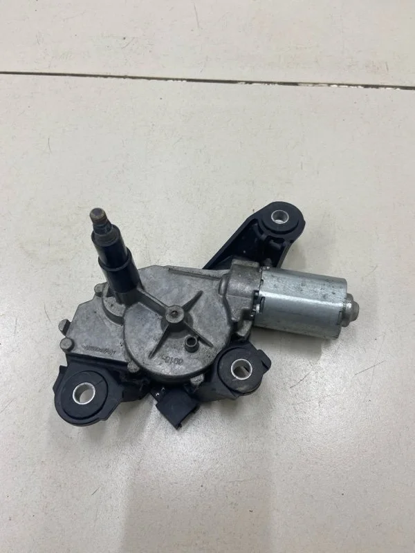 Моторчик стеклоочистителя задний Nissan Qashqai 1