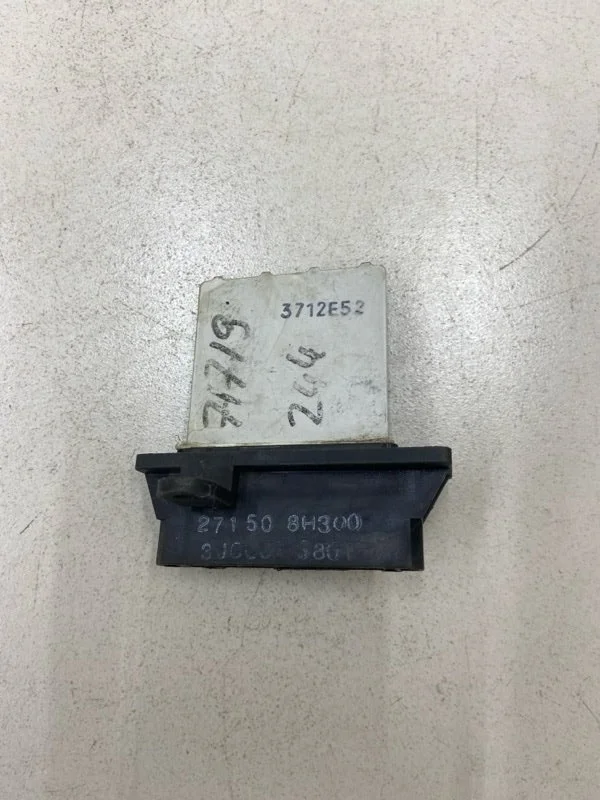 Резистор отопителя Renault Megane 3 ХЭТЧБЕК K4M838