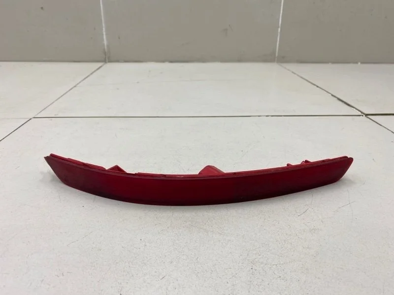 Отражатель в бампер задний левый Kia Rio 3 QB