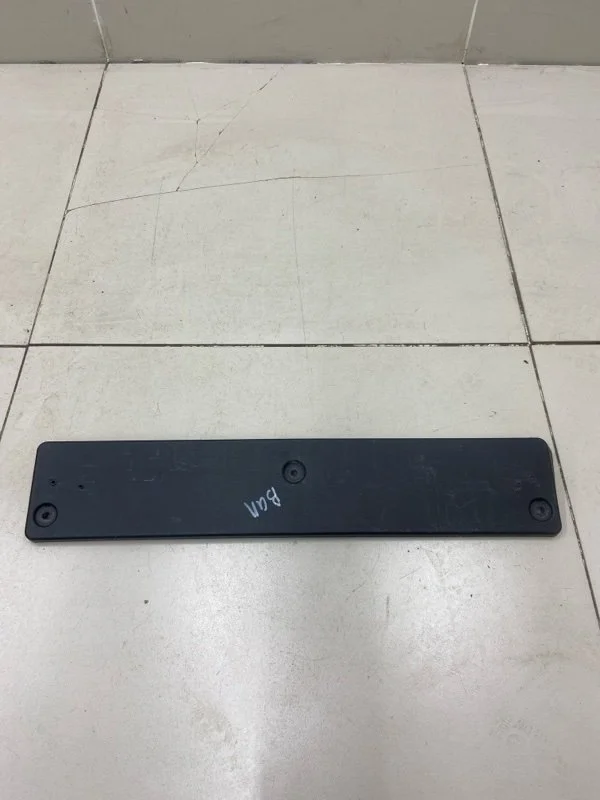 Накладка бампера под номер передняя Hyundai Tucson