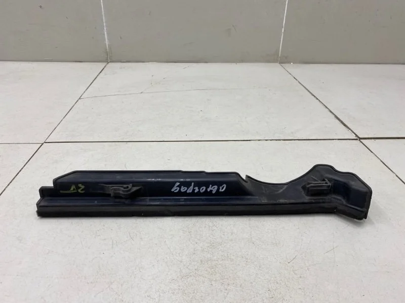 Воздуховод радиатора левый Hyundai ix35 LM