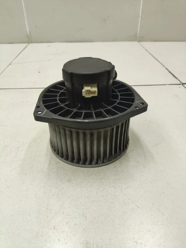 Моторчик отопителя Mitsubishi Pajero Sport 2 KH