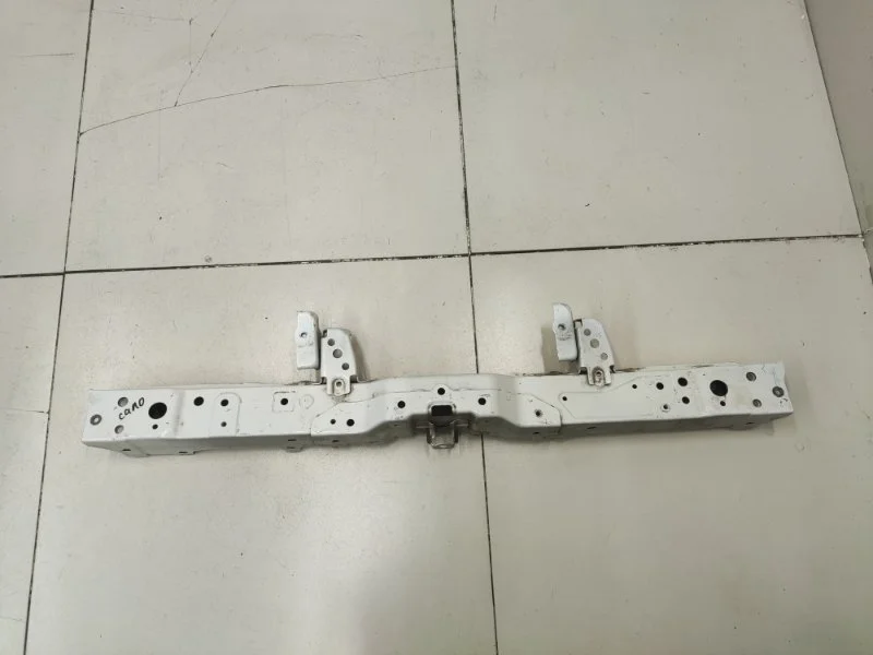 Панель передняя (Телевизор) Toyota RAV4 XA50