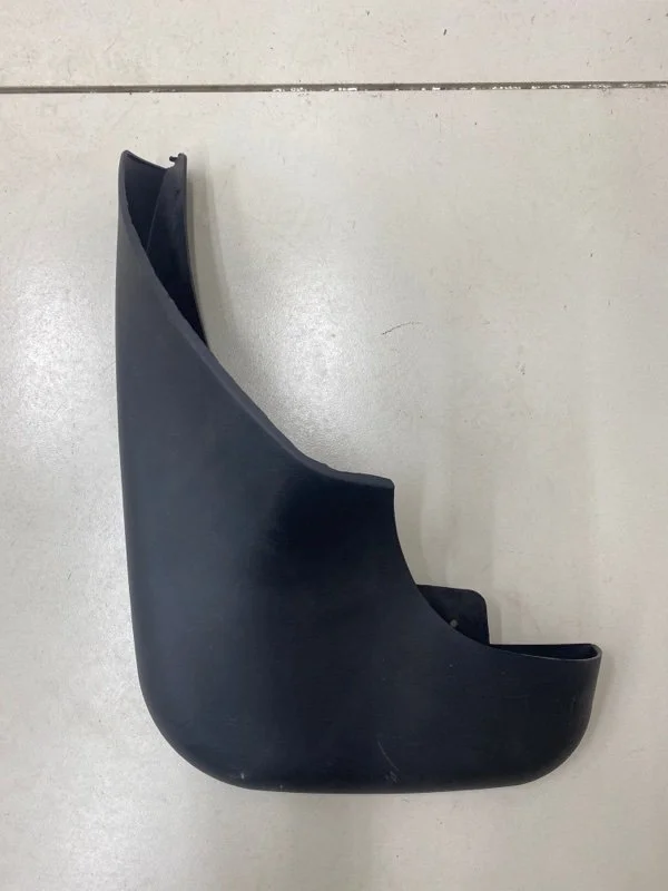 Брызговик задний левый BMW X5 E53