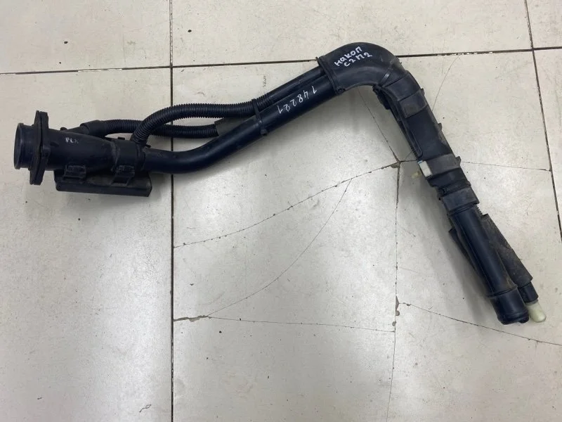 Горловина топливного бака Kia Rio 2 JB ХЭТЧБЕК